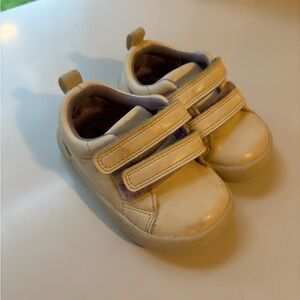 Wonder Nation Cream Velcro Sneakers